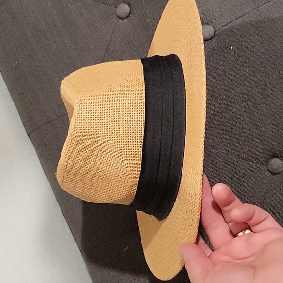Nwt..Tan and black fedora  hat - Picture 2 of 5